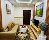 bán căn hộ chung cư fennikak . nội thất đẹp ,giá tốt .