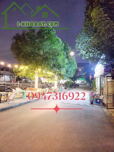 Đường thông ô tô tránh, sát hồ điều hòa công viên Kim Chung, Đông Anh. Hơn 6 tỷ