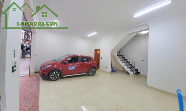 Bán nhà Hoa Lâm 46m x 6T gara, thang máy xịn, cực hiếm giá chỉ hơn 8 tỷ còn TL. Lh