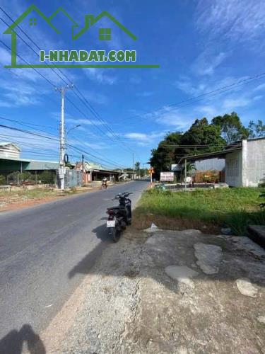 Cần bán mảnh đất mặt tiền đường nhựa 28m, giá chỉ 525 triệu shr - 2