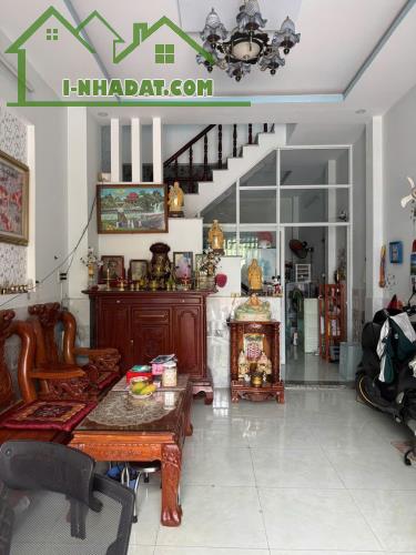Chính chủ bán nhà 1 trệt 1 lầu giá 1,55 tỷ Bình Mỹ, Củ Chi