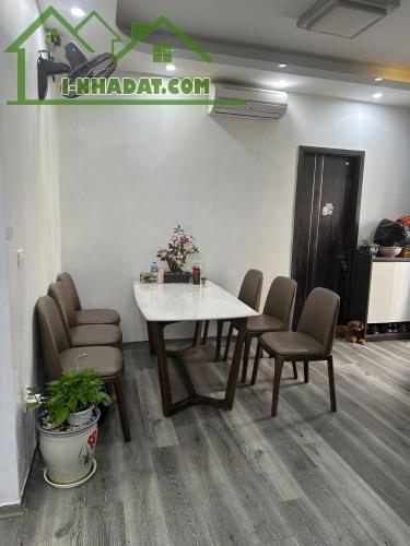 (Tin thật 100%) CH 72,6m2 x 2PN có slot ô tô tại Tòa B3A KĐT Nam Trung Yên - Nội thất cao - 3