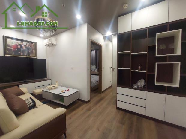 BÁN CĂN HỘ CAO CẤP BERRIVER 390 NGUYỄN VĂN CỪ – FULL NỘI THẤT – VIEW THOÁNG – TIỆN ÍCH