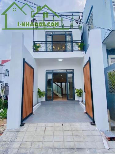 Nhà 1 trệt 1 lầu, đẹp lung linh, 2PN, Củ Chi, SHR, Giá 1 tỷ 250.