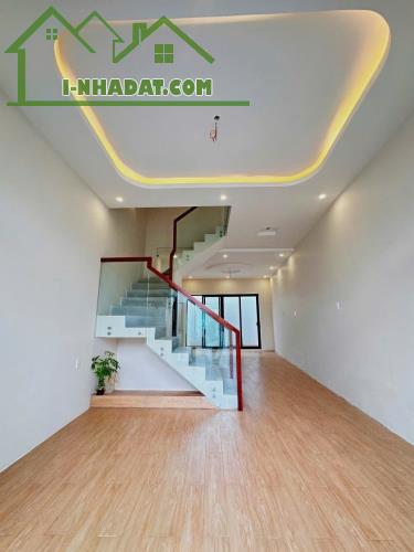 Nhà 1 trệt 1 lầu, đẹp lung linh, 2PN, Củ Chi, SHR, Giá 1 tỷ 250. - 1