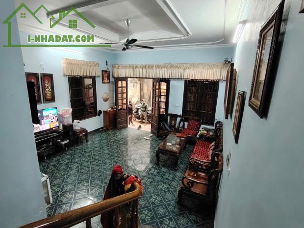 BÁN ĐẤT TẶNG NHÀ 4 TẦNG – 97M² – 11.7 TỶ – GIA THỤY, LONG BIÊN