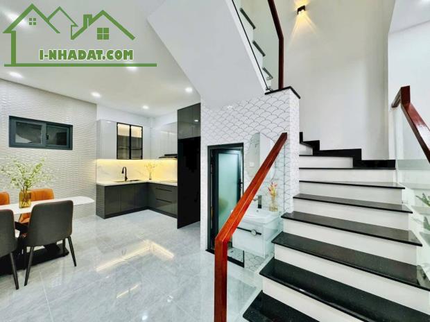 Bán nhà giao Hoàng Hoa Thám giá 3,299 tỷ. Nguyễn Thượng Hiền, phường 5, Phú Nhuận - 2