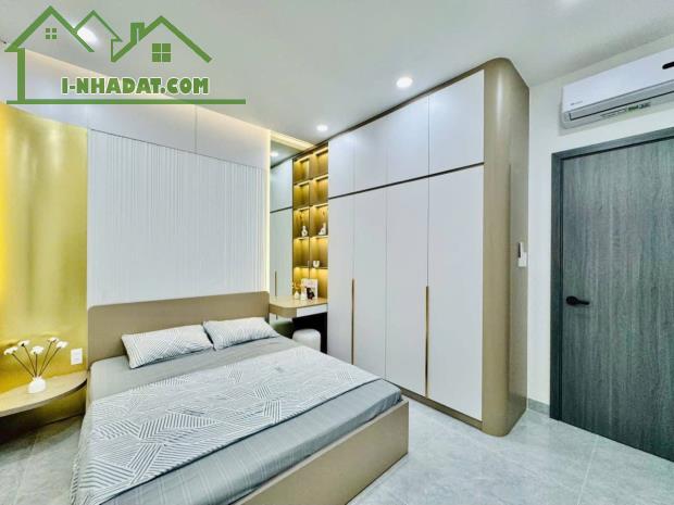 Bán nhà giao Hoàng Hoa Thám giá 3,299 tỷ. Nguyễn Thượng Hiền, phường 5, Phú Nhuận - 3