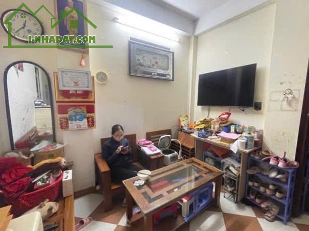 NHÀ ĐẸP - GIÁ TỐT - Vị Trí Đắc Địa Tại Phố Pháo Đài Láng, Quận Đống Đa, Thành phố Hà Nội