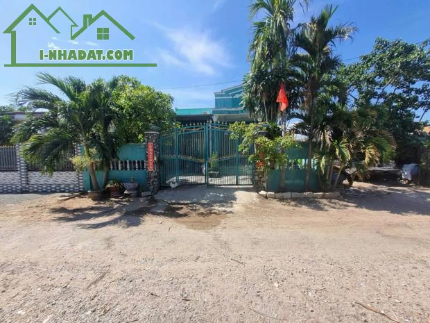 HÀNG NGỘP CẦN BÁN GẤP 200M2 NGAY BIỂN LỘC AN, LONG ĐẤT BRVT - 2