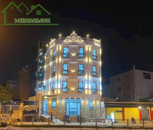 Bán Toà Nhà CHDV Mặt Tiền Đường Phạm Văn Đồng, Phường 01, Quận Gò vấp, Hồ chí Minh - 1