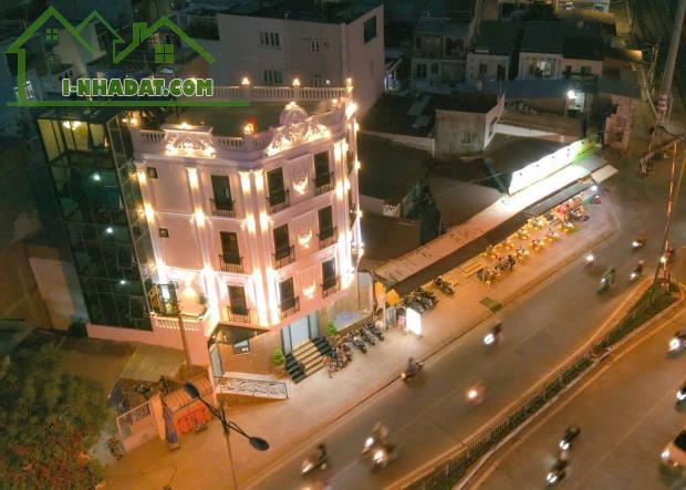 Bán Toà Nhà CHDV Mặt Tiền Đường Phạm Văn Đồng, Phường 01, Quận Gò vấp, Hồ chí Minh - 2