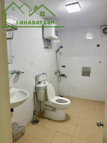 Cho thuê căn hộ 1204 CT4-5 Yên Hoà – Cầu Giấy, mặt đường Dương Đình Nghệ, 13 triệu/tháng - 4