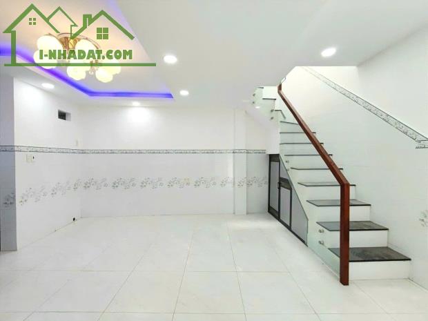 Nhà mới 2 tầng hẻm 314 Âu Dương Lân P3Q8. 3.5 tỷ TL - 1