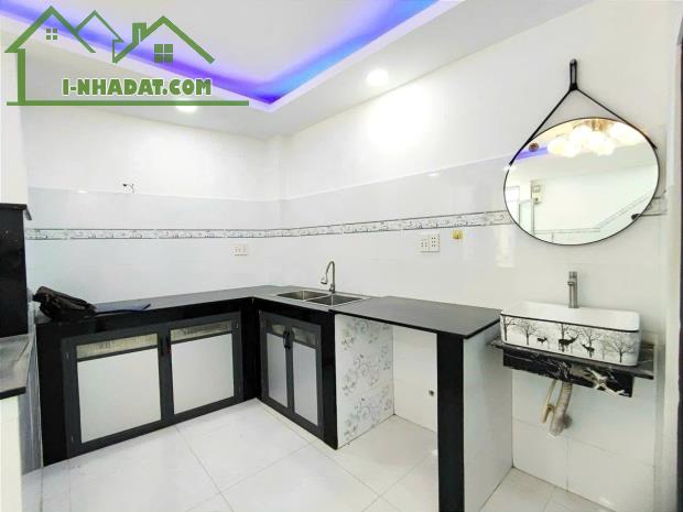 Nhà mới 2 tầng hẻm 314 Âu Dương Lân P3Q8. 3.5 tỷ TL - 2
