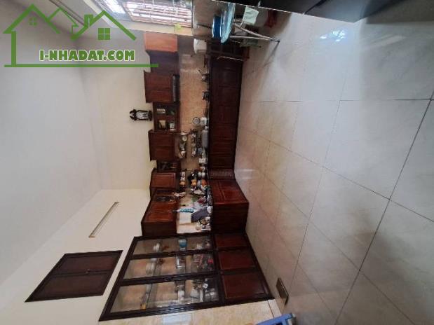 Bán gấp nhà biệt thự mặt tiền Hoàng Quốc Việt 650m2, ngang khủng 13m, SHR, chỉ 87 tỷ. - 2