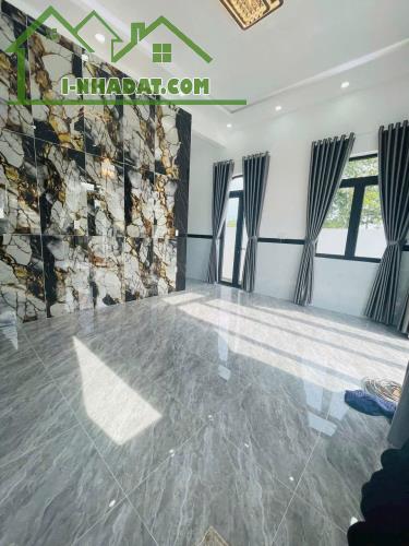 Kẹt Ngân Hàng Chủ bán Gấp Ngôi Nhà cấp 4 Khu An Ngãi giá Chỉ 1ty3