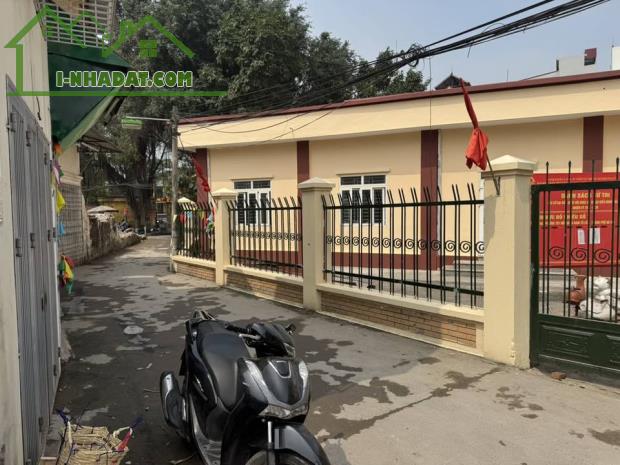 Trong tháng 4 này. Chính chủ cần sang tên lô 34m. Miêu Nha, Nam Từ Liêm, Hà Nội. - 2