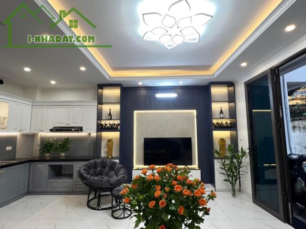 BÁN NHÀ PHỐ NGUYÊN HỒNG, MT RỘNG, Ô TÔ VÒNG QUANH, KINH DOANH ĐỈNH - 2