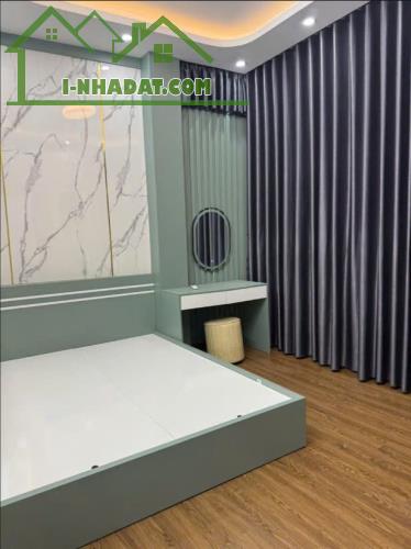 Cho thuê nhà ngõ 58 Phố Trương Định, 3 tầng x 45m2, 3 ngủ, 13 Triệu - 4