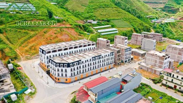 Sở hữu ngay căn liền kề xây sẵn 4 tầng vị trí trung tâm hành chính mới Sapa giá chỉ 5,8 - 1