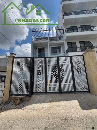 DỌN VÀO Ở NGAY NHÀ ĐẸP THOÁNG ĐƯỜNG MÊ LINH