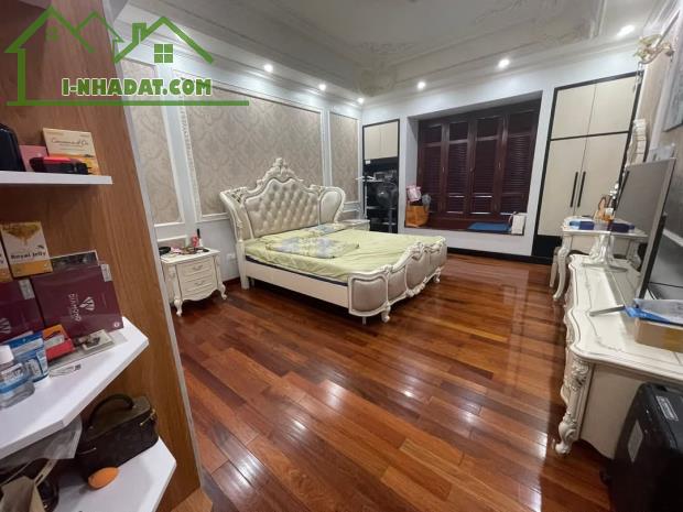 SIÊU PHẨM BIỆT THỰ SÁT HỒ VĂN QUÁN - HÀ ĐÔNG - ĐẲNG CẤP THƯỢNG LƯU - VỈA HÈ RỘNG -MẶT TIỀN - 2