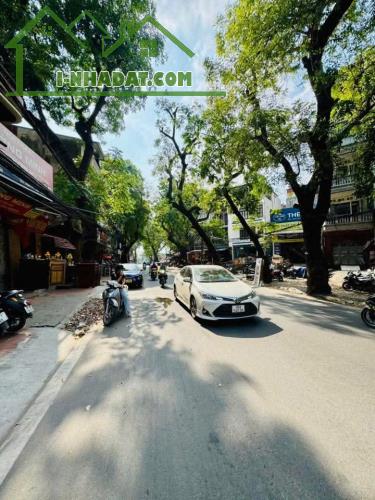 🌷 NHÀ MẶT PHỐ ĐÊ LA THÀNH -Ba ĐÌNH - LÔ GÓC 3 MẶT THOÁNG - VIEW HỒ NGỌC KHÁNH - XÂY TOÀ B - 1