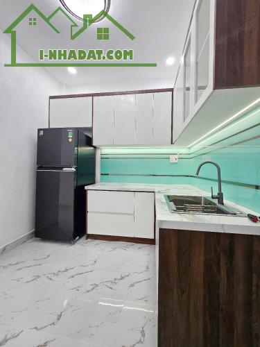 Nhà 2 tầng mới, nở hậu đối diện trường học Khánh Bình Âu Dương Lân P3Q8. Giá 3,89 tỷ TL - 2