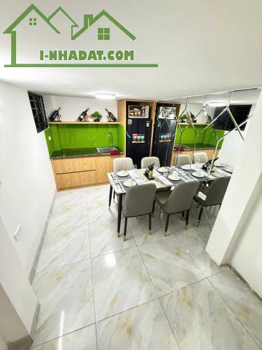 Nhà đẹp Lĩnh Nam - Mặt ngõ - Lô góc - Chỉ còn 1 căn duy nhất giá 4.88 tỷ - Rẻ nhất khu vực - 2