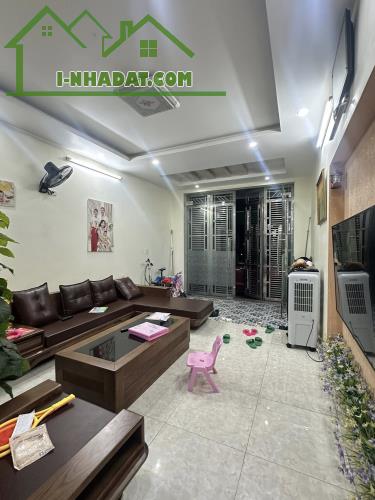 Bán nhà khu Quang Đàm, Sở Dầu, Hồng Bàng, Hải Phòng. Ô tô đỗ cửa. Chỉ 3,56 tỷ