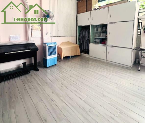 Bán Nhà Hẻm Ô Tô, Xa Lộ Hà Nội Công Nghệ Cao, 141m2(rộng 6m x dài 24m), Chỉ Nhỉnh 7 Tỷ(TL)