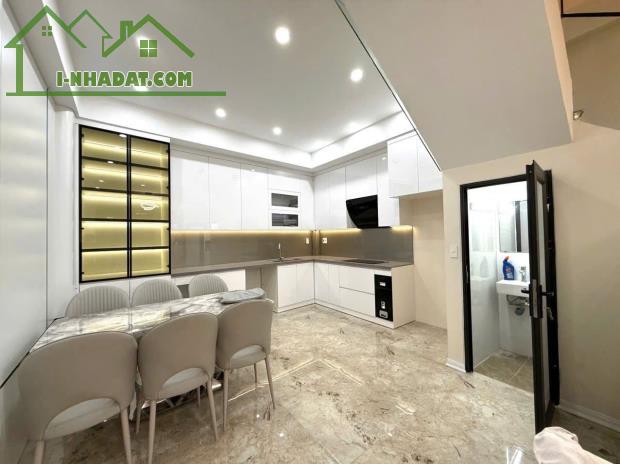 Mrs Tâm Bán SIÊU PHẨM 4 tầng ngay chân Cầu Quay, Thượng Lý, Hồng Bàng, Hải Phòng. Ngõ nông - 2
