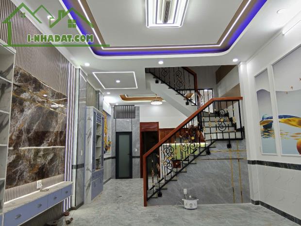 Nhà mới xây gần chợ Hóa An 3 tỷ/61 m2,/1 lầu 1 trệt 3 phòng ngủ - 1