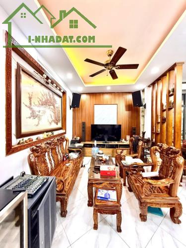 BÁN NHÀ PHỐ VIP LẠC TRUNG KINH DOANH ĐỈNH THÔNG NHIỀU PHỐ ,CHỈ 16,5 TỶ HIẾM GIÁ RẺ T