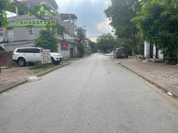 Bán 95m đất mặt phố Xuân Đỗ, đường ô tô tránh, gần trường, gần chợ - 1