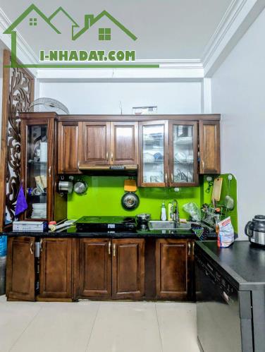 BÁN NHÀ Ở NGỌC THỤY, LONG BIÊN, 38M2, 3 TẦNG, DÂN XÂY CHẮC CHẮN, LÔ GÓC THOÁNG, HƠN 6 TỶ - 2