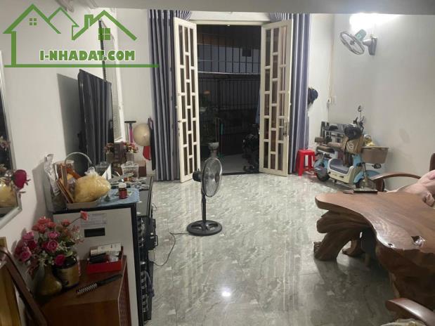 SHR - 51M2 - GIÁ 2.8 TỶ - 3 GÁC CHẠY VÒNG QUANH HẺM THÔNG - ĐÔNG HƯNG THUẬN, Q12