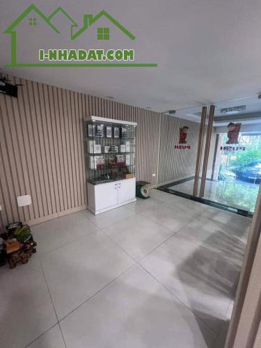 Bán Nhà Mặt Phố Vương Thừa Vũ 65 m2 x8 tầng MT 5 m K/D VP Nhà Hàng Quận Thanh Xuân