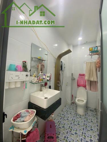 KẸT TIỀN BÁN GẤP NHÀ ĐANG Ở 1 LẦU (5x20) NGAY MẶT TIỀN ĐƯỜNG NGUYỄN CỬU PHÚ BÌNH CHÁNH GIÁ - 5
