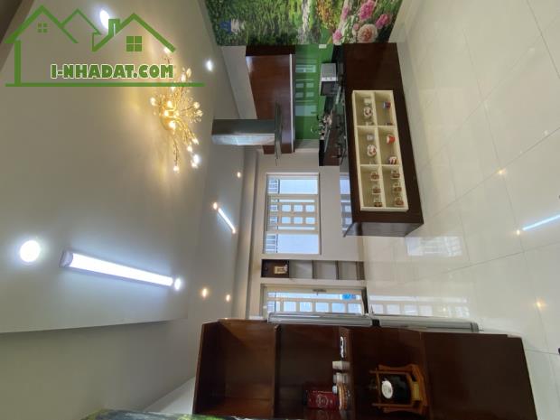 Nhà 4 tầng đẹp mới Phạm Thế Hiển ngang 5m Phân Lô chỉ 9 tỷ nhỉnh - 1