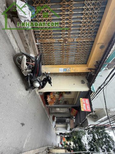Đất Trâu Quỳ, ngay gần mặt phố kinh doanh sầm uất, chỉ 4.3 tỷ. LH: 0379483926 - 2