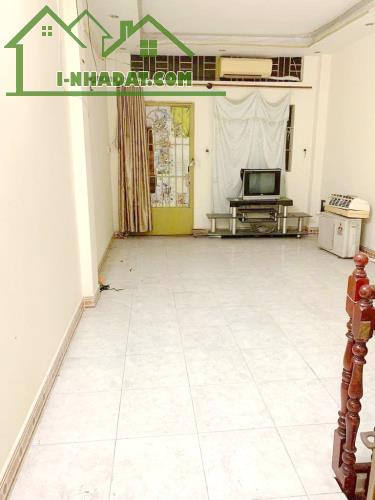 Nhà 3.8*15m hẻm 154 Âu Dương Lân P3Q8 - 1