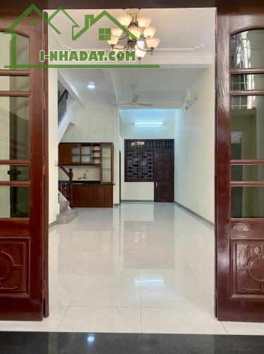 Cho thuê gấp giá rẻ nguyên căn Giáp Nhị 52m, 5 tầng, mặt tiền 5.3m, 15 tr/th, Hoàng Mai. - 1