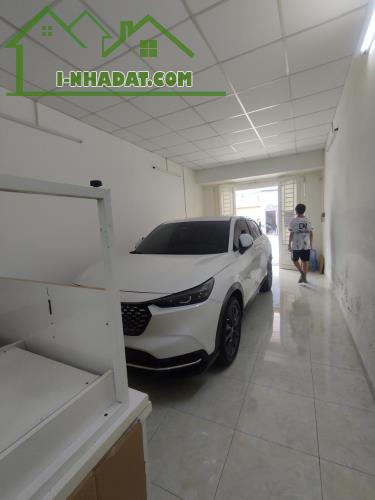 Nhà 2 tầng (3.5x19) 3 phòng ngủ, mặt tiền đường số 27 sát chợ Tân Quy Quận 7 chỉ 9.8 tỷ - 1