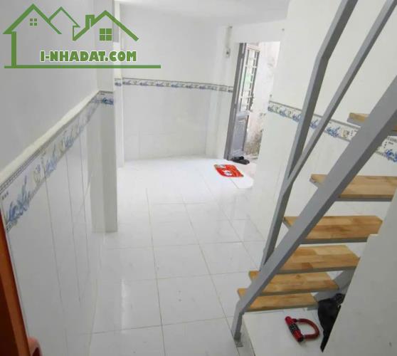 BÁN DÃY TRỌ CỰC HIẾM 80M2–CÓ DÒNG TIỀN-HẺM XE HƠI RỘNG 5M.