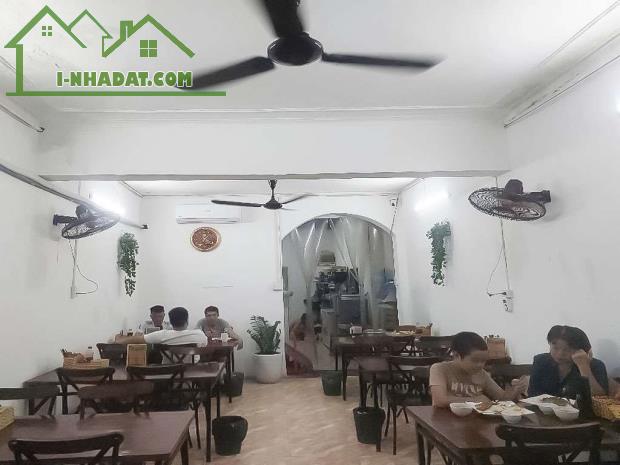 Bán nhà mặt phố Cổ Linh, Long Biên vỉa hè oto tránh kinh doanh sầm uất 155m, mặt tiền: 6m - 2