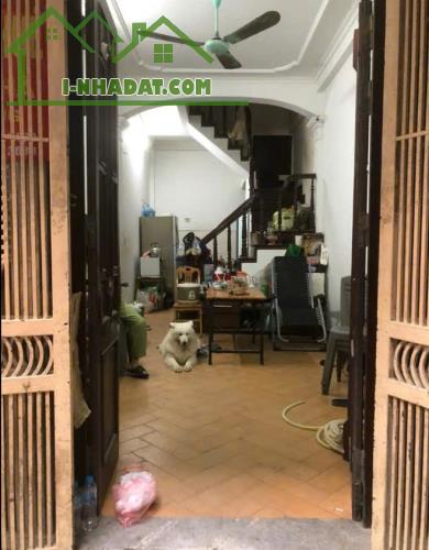 Cho thuê nhà ngõ Thống Nhất, Đại La 4 tầng x 32m2, 3PN, 3 vệ sinh, 10 Triệu - 1