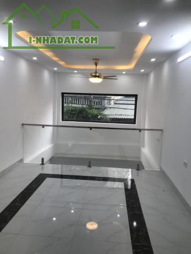 Bán nhà 🏠 Phúc Lợi, Long Biên 32 m2 5 tầng 1 tum . Rao 6,6 tỉ - 2