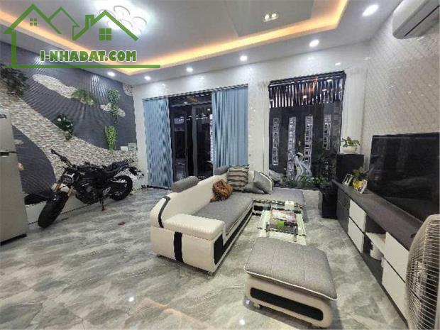 5.5x9m, BÁN NHÀ 4 TẦNG, HXH, TRƯỜNG CHINH, P12 TÂN BÌNH, NHỈNH 8 TỶ - 2